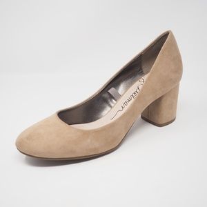 Libby Edelman Jenna Pumps Faux Suede Tan 8